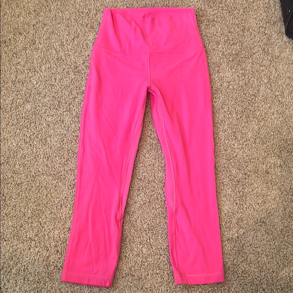 EUC Lululemon Align 21” Crop Pink High-Waisted Leggings